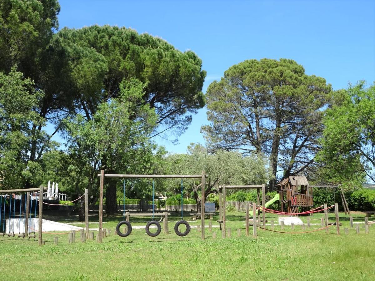 Domaine Le Moulin Neuf Hotel Saint-Quentin-la-Poterie Buitenkant foto