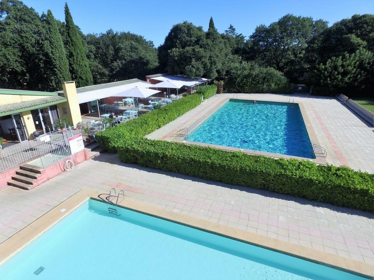 Domaine Le Moulin Neuf Hotel Saint-Quentin-la-Poterie Buitenkant foto